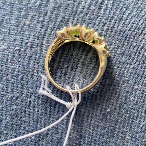 Sterling peridot Ring - Picture 3 of 3